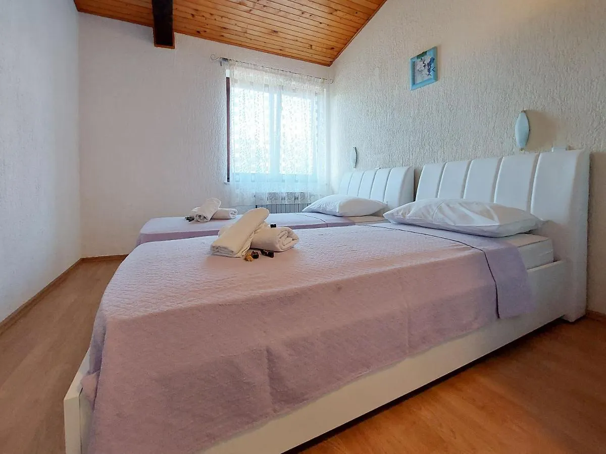 Apartments Nono Jadranovo