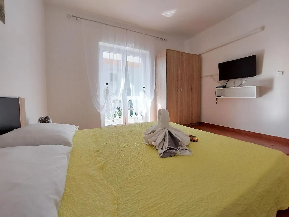 Apartments Nono Jadranovo