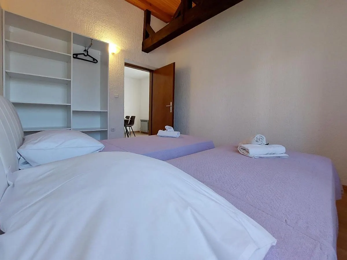 Apartments Nono Jadranovo