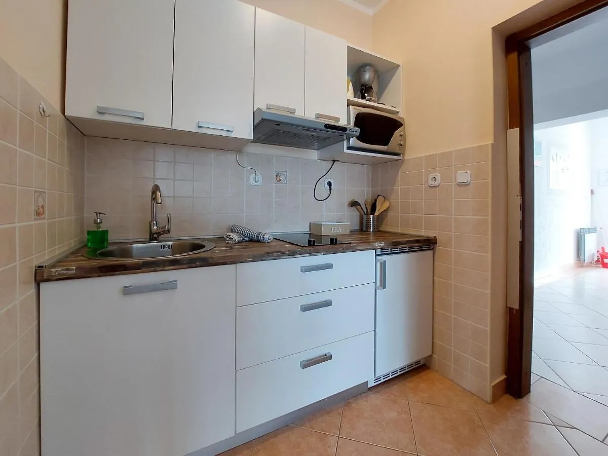 Apartments Nono Jadranovo