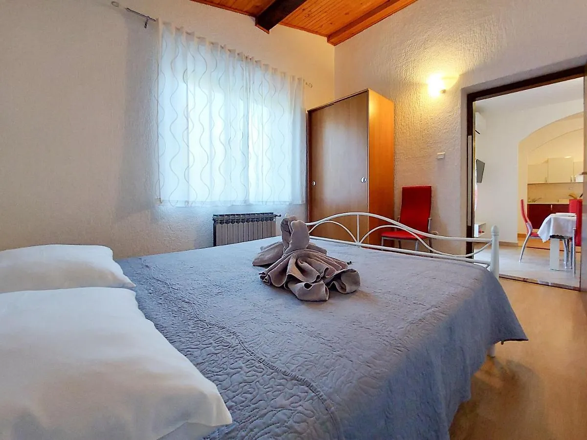Apartments Nono Jadranovo