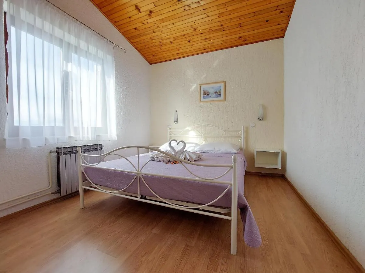 Apartments Nono Jadranovo 0*,